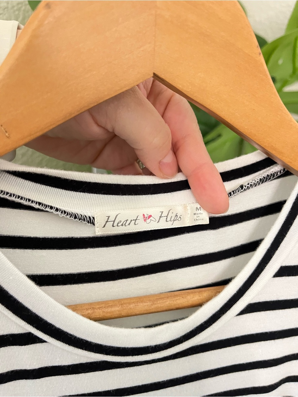 🤍🖤 Black White Striped Sleeveless Maxi Dress Medium | Casual Stretch Tank Dress - Picture 3 of 7